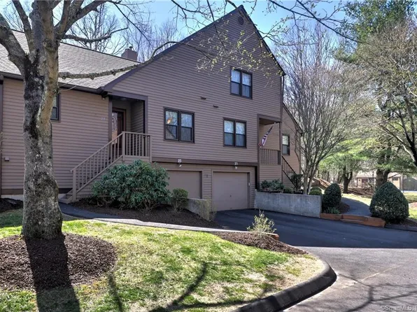 23 Hollow Tree Lane, Monroe, CT 06468