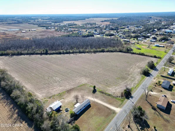 Broad St, Altha, FL 32421