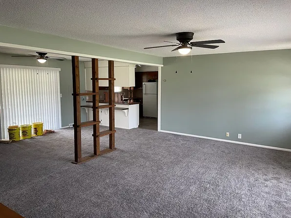 1000 Pennell St, Carl Junction, MO 64834