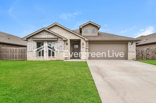 409 NW 62nd Ave Photo 1