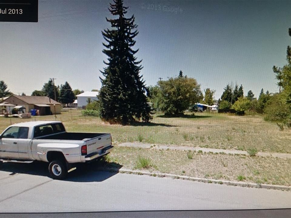 1st image of 746 S Lundstrom St