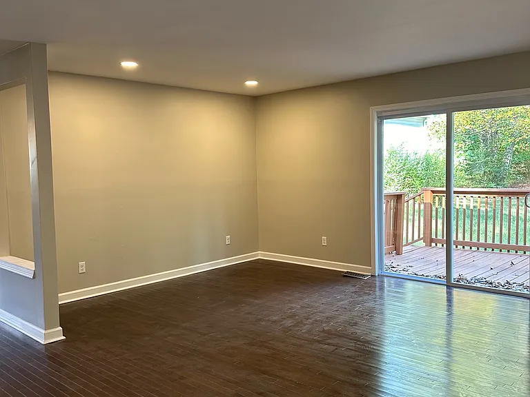 7379 Peaceful Acres Rd — Photo 8