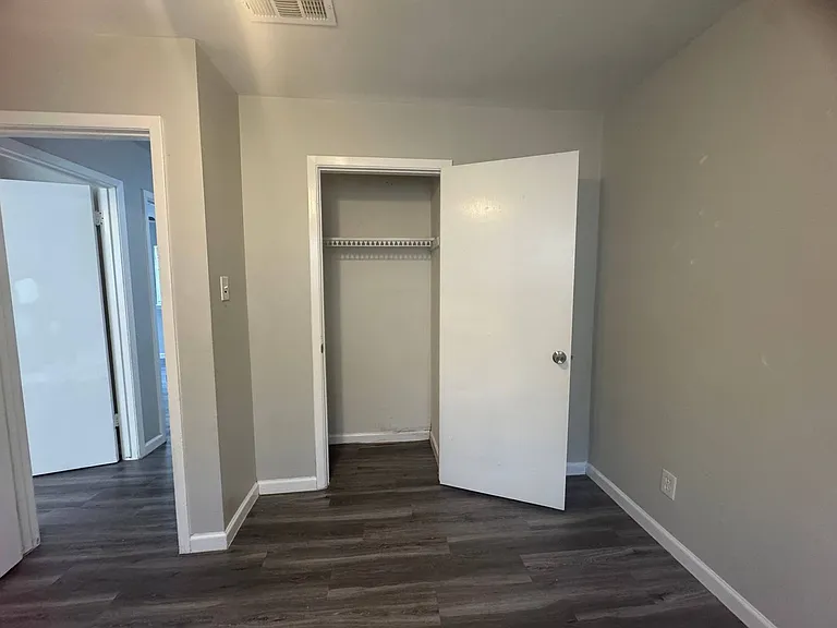 204 W Garden Dr — Photo 19