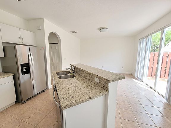 3rd image of 11252 NW 56th St
