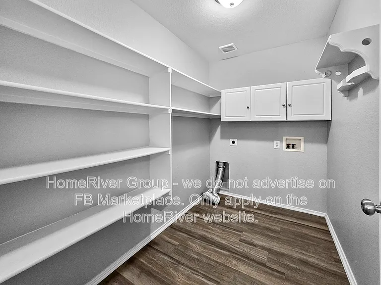 1153 Browntop St — Photo 10