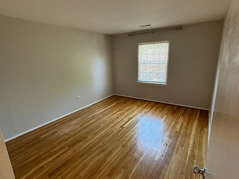 2422 Barracks Pl #3 — Photo 46