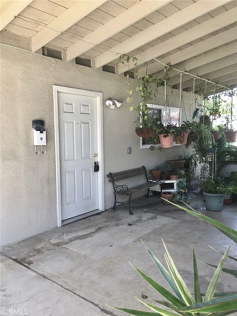 Studio, 1.5 bath, 400 sqft, $1,500 — Photo 1