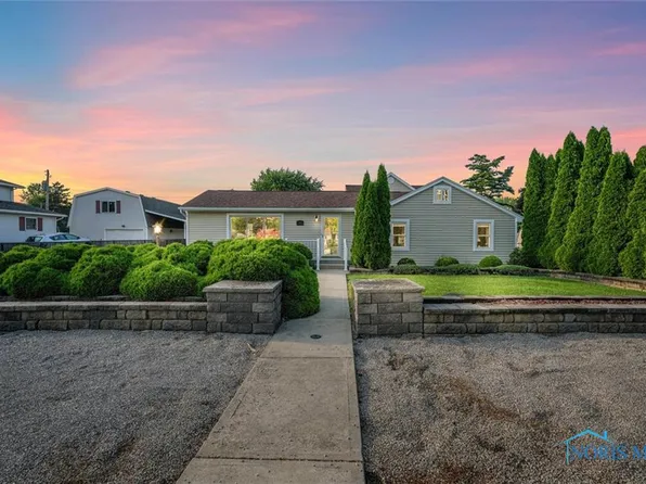 855 Strotz Dr, Toledo, OH 43612