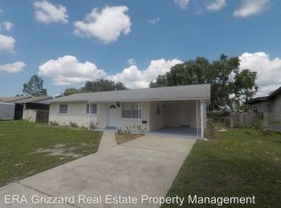 2877 Eastland Rd, Mount Dora, FL 32757