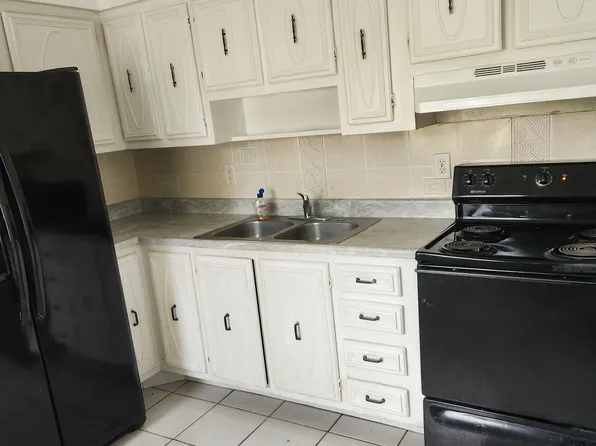 3940 NW 31st Ter APT 3, Fort Lauderdale, FL 33309