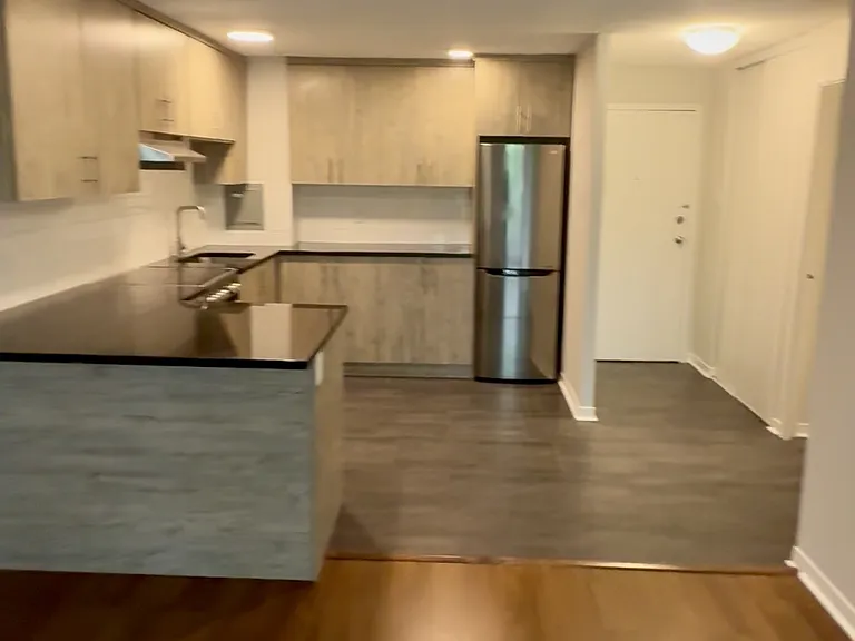 200 Pretoria Ave — Photo 20