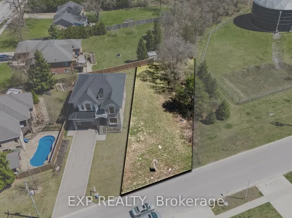 187 Queen St, Southwest Middlesex, ON N0L 2N0