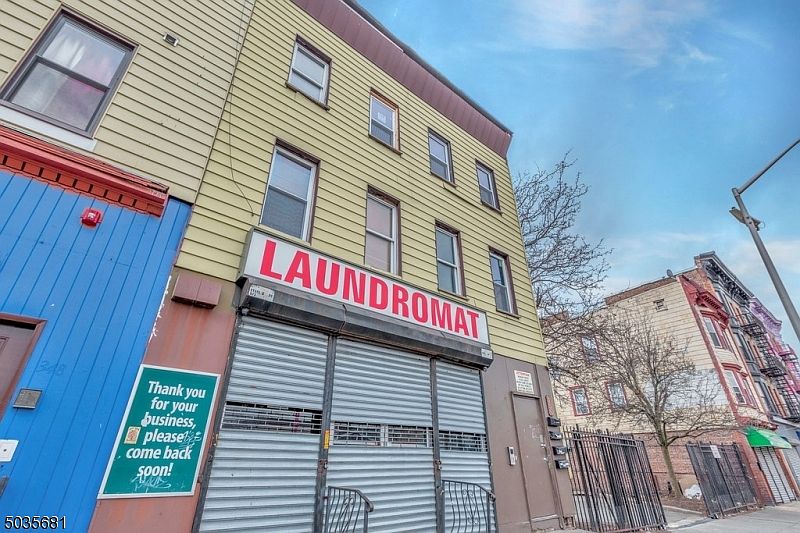 1st image of 350 S Orange Ave