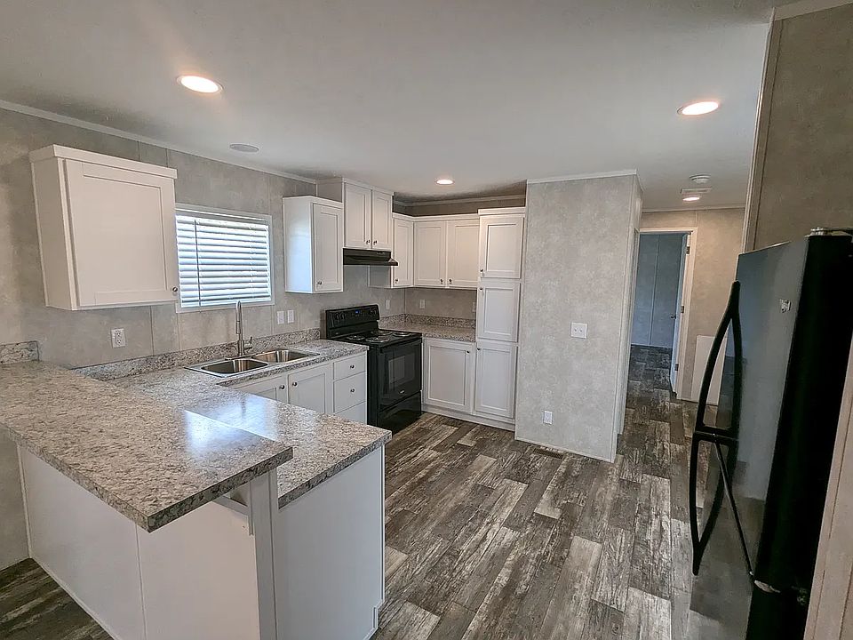 kitchen/breakfast bar
