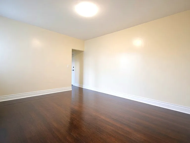 148 Chancellor Ave #D5 — Photo 1