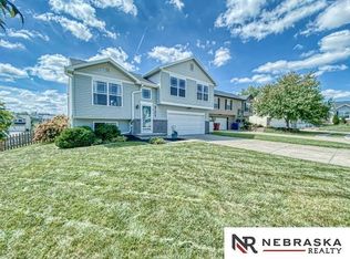8204 N 154th Cir, Bennington, NE 68007