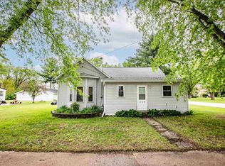 208 Wisconsin St, Avoca, WI 53506