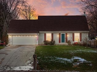 S71W13090 Tess Corners Dr, Muskego, WI 53150