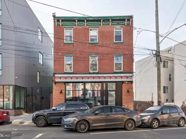 2557 Amber St, Philadelphia, PA 19125