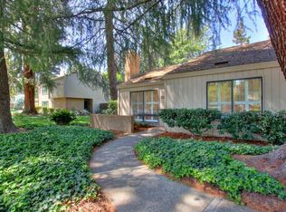 1422 Commons Dr, Sacramento, CA 95825