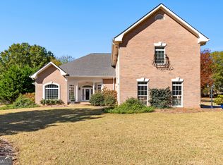 155 Youngs Cir, Fayetteville, GA 30215