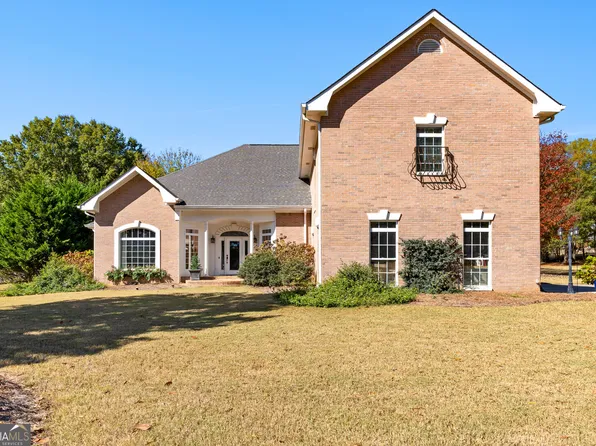 155 Youngs Cir, Fayetteville, GA 30215