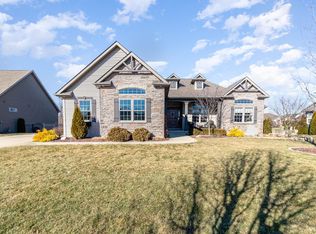 1552 Venetian Bay Dr, Valparaiso, IN 46385