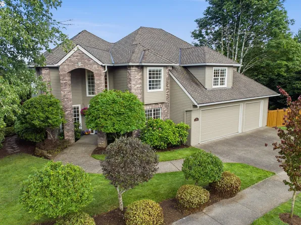 3390 Crescent Dr, West Linn, OR 97068