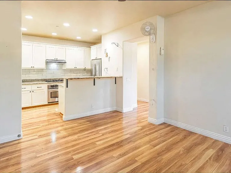 361 Vista Roma Way — Photo 14