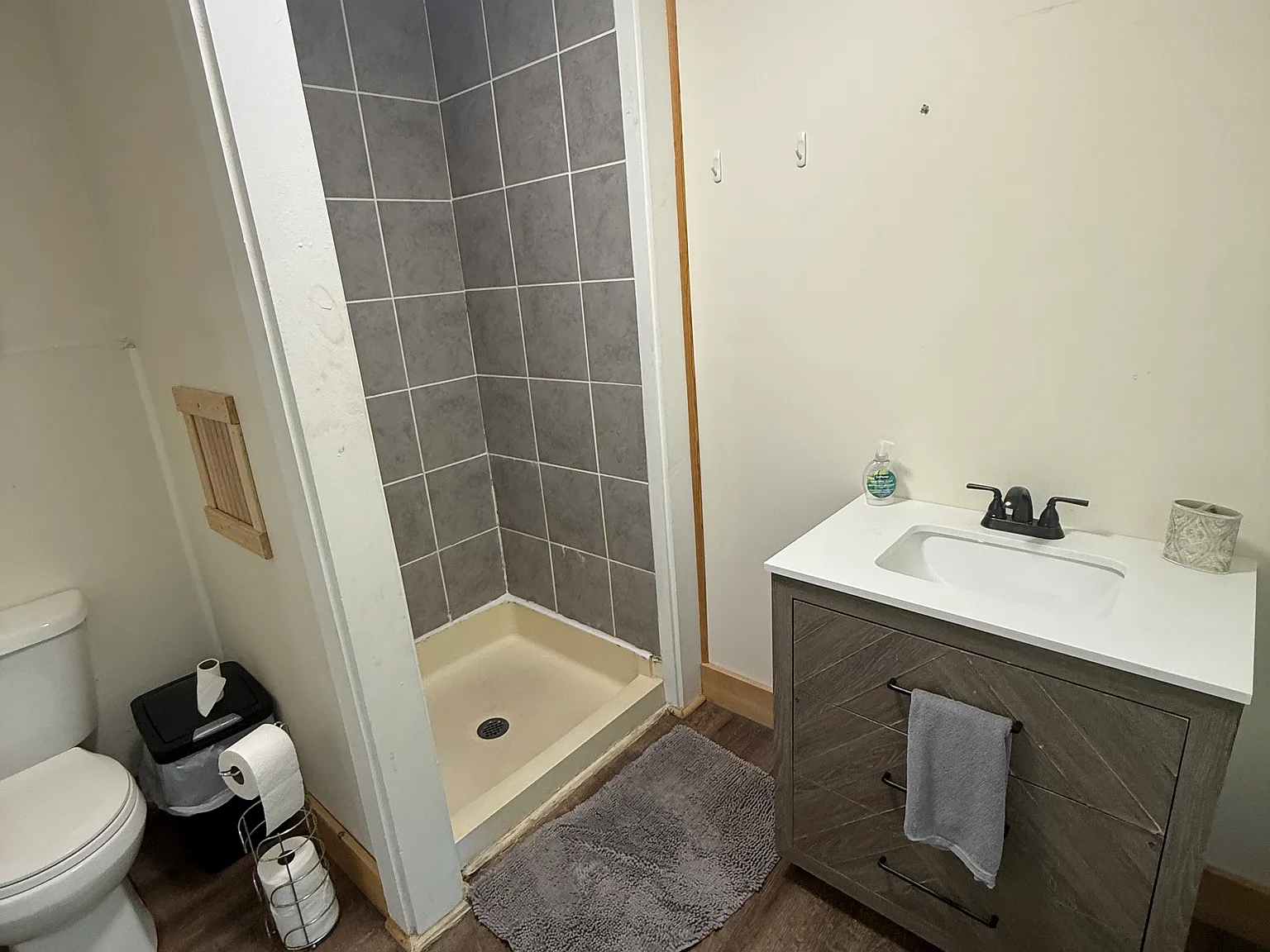 39 Shepard Ave — Photo 2