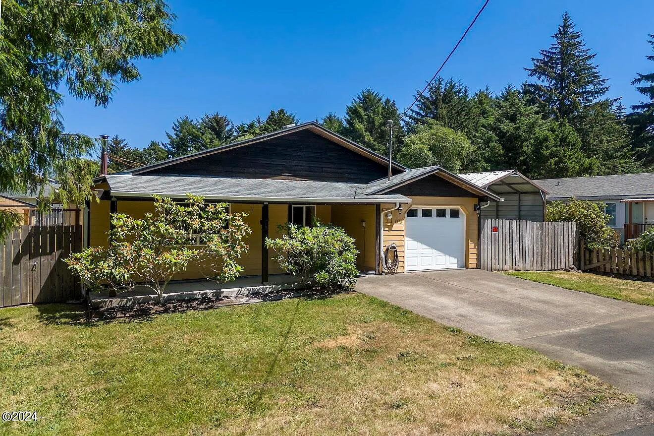 1325 S Crestline Dr photo 1
