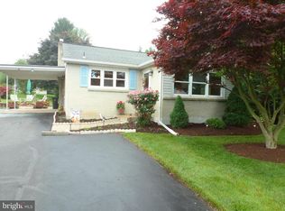 3 Winding Hill Dr, Mechanicsburg, PA 17055