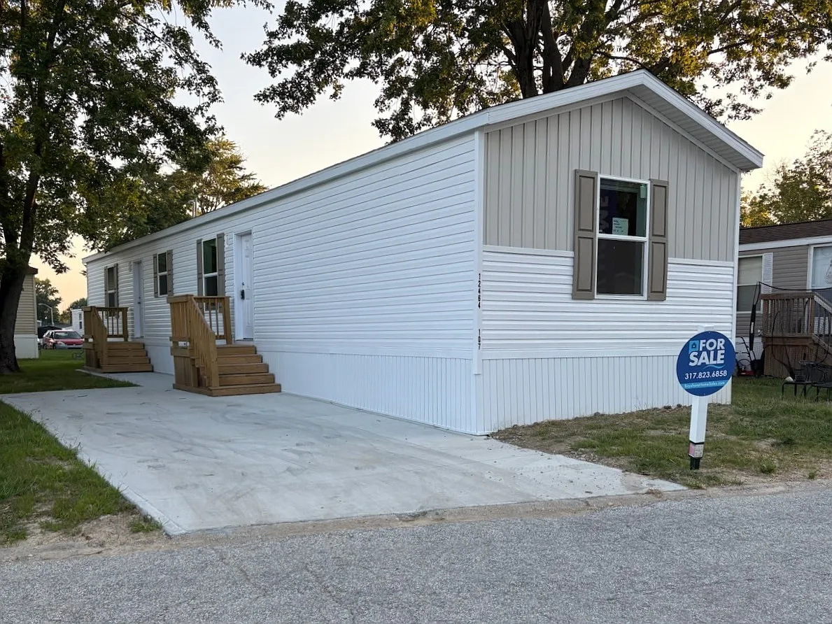Maplewood — Photo 1