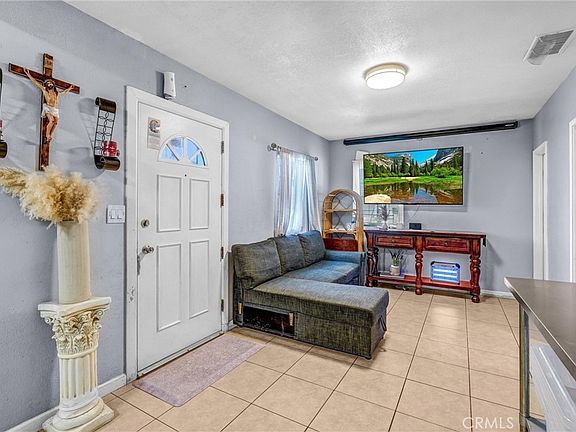 3rd image of 10515 S Firmona Ave