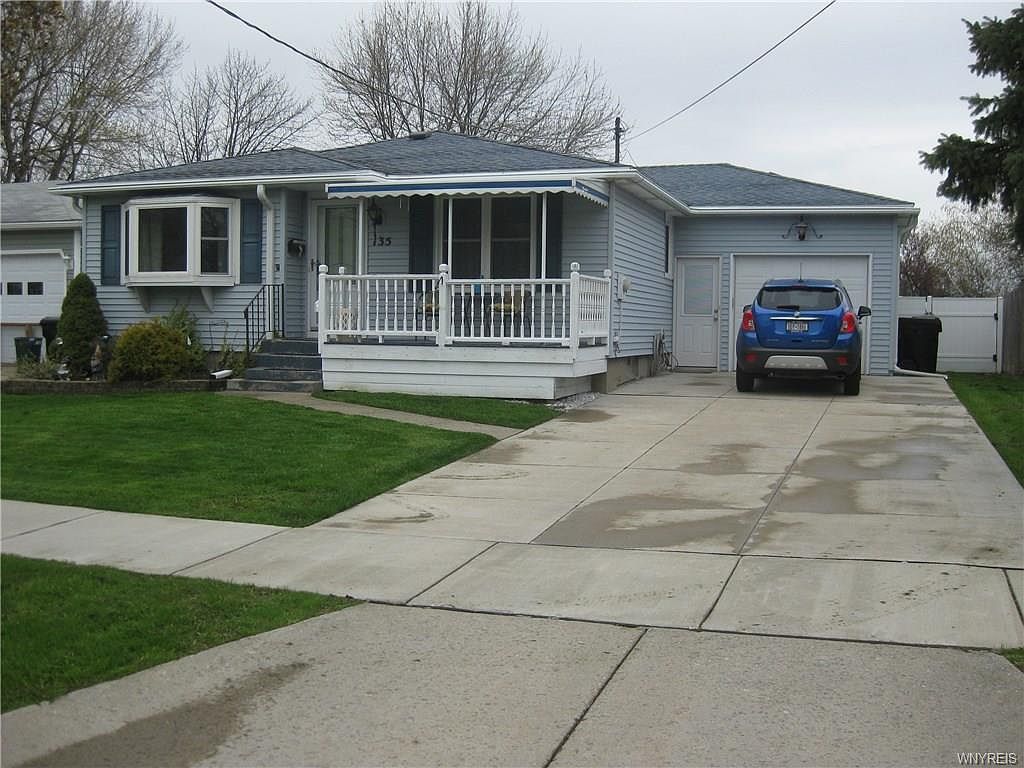 135 Gibson St, Tonawanda, NY 14150 Zillow
