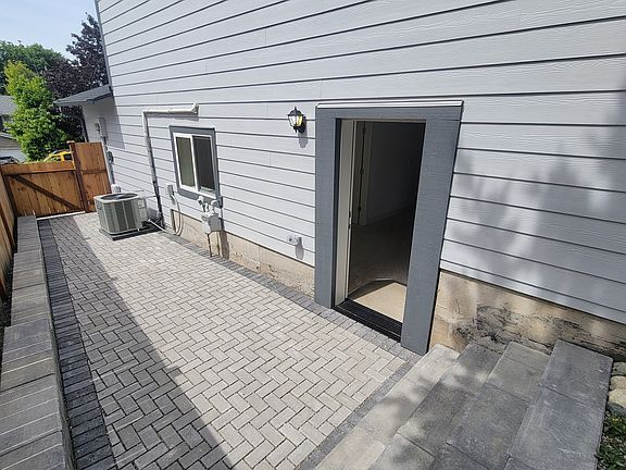 3rd image of 1423 85th Dr NE #B