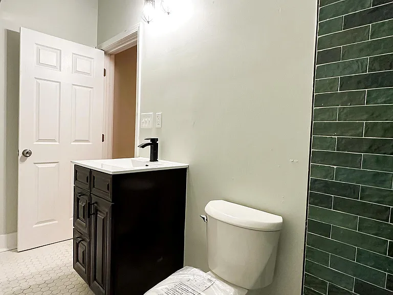 68 E McMicken Ave #10 — Photo 8