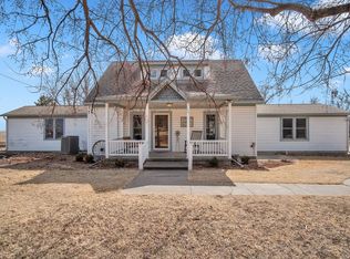 239 110th, Newton, KS 67114