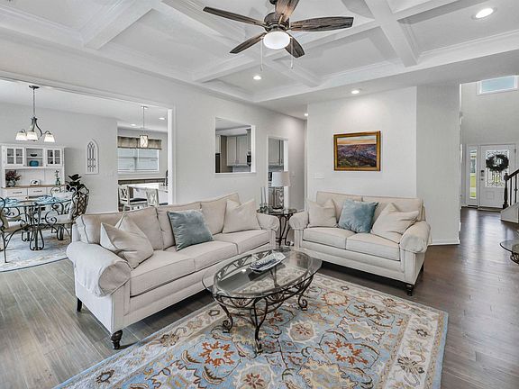 3rd image of 1065 Catskills Way