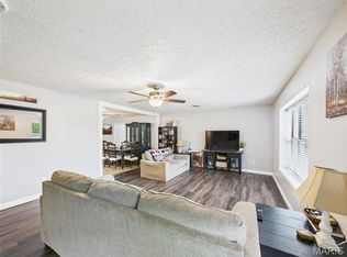 14469 Tailor Rd, Saint Robert, MO 65584