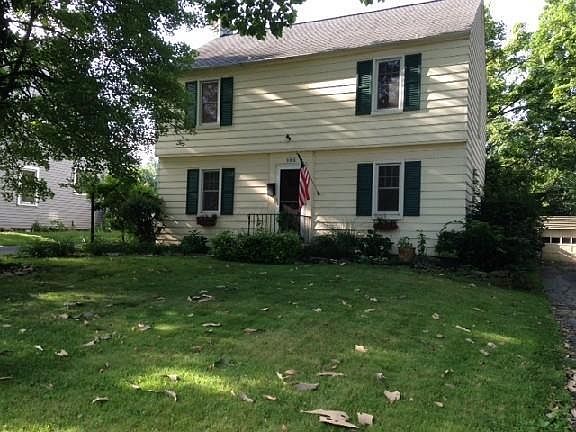 1st image of 165 E Schreyer Pl