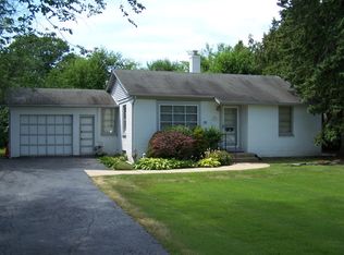 3413 Henley St, Glenview, IL 60025