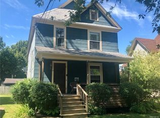 24 Vine St, Lockport, NY 14094