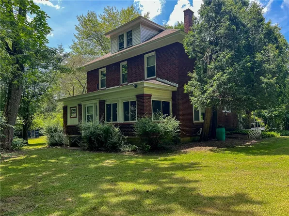 160 Tranquil Ln, Butler, PA 16002