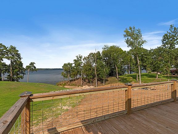2nd image of 2357 Calhoun Dr