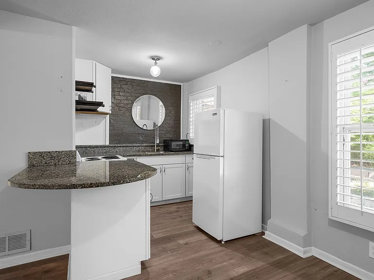 4036 Linden Ave — Photo 31