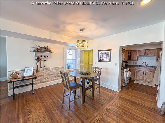 5th image of 1313 Lee St E APT 221