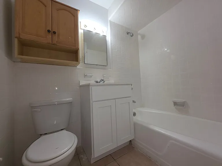 310 Tappan St #2E — Photo 12