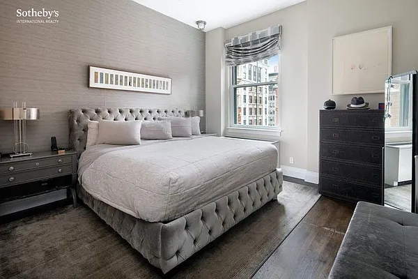 Sold by Sotheby's International Realty | media 4