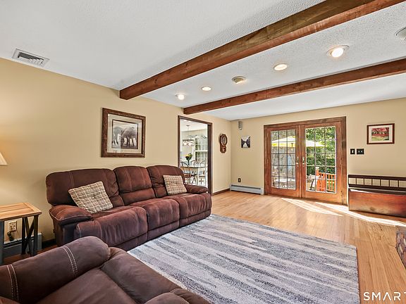 5th image of 17 Briar Hill Road